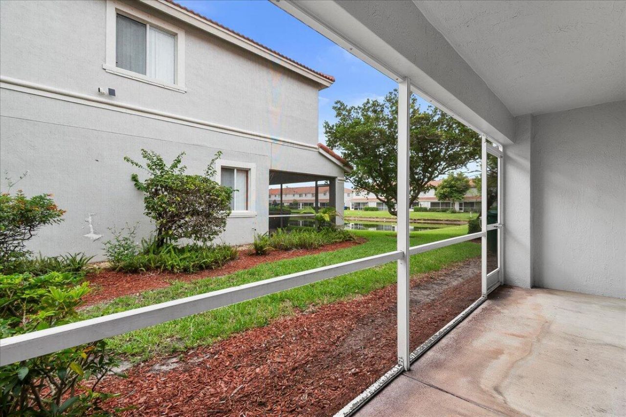 8128 Big Pine Way, Riviera Beach, FL 33407 Photo