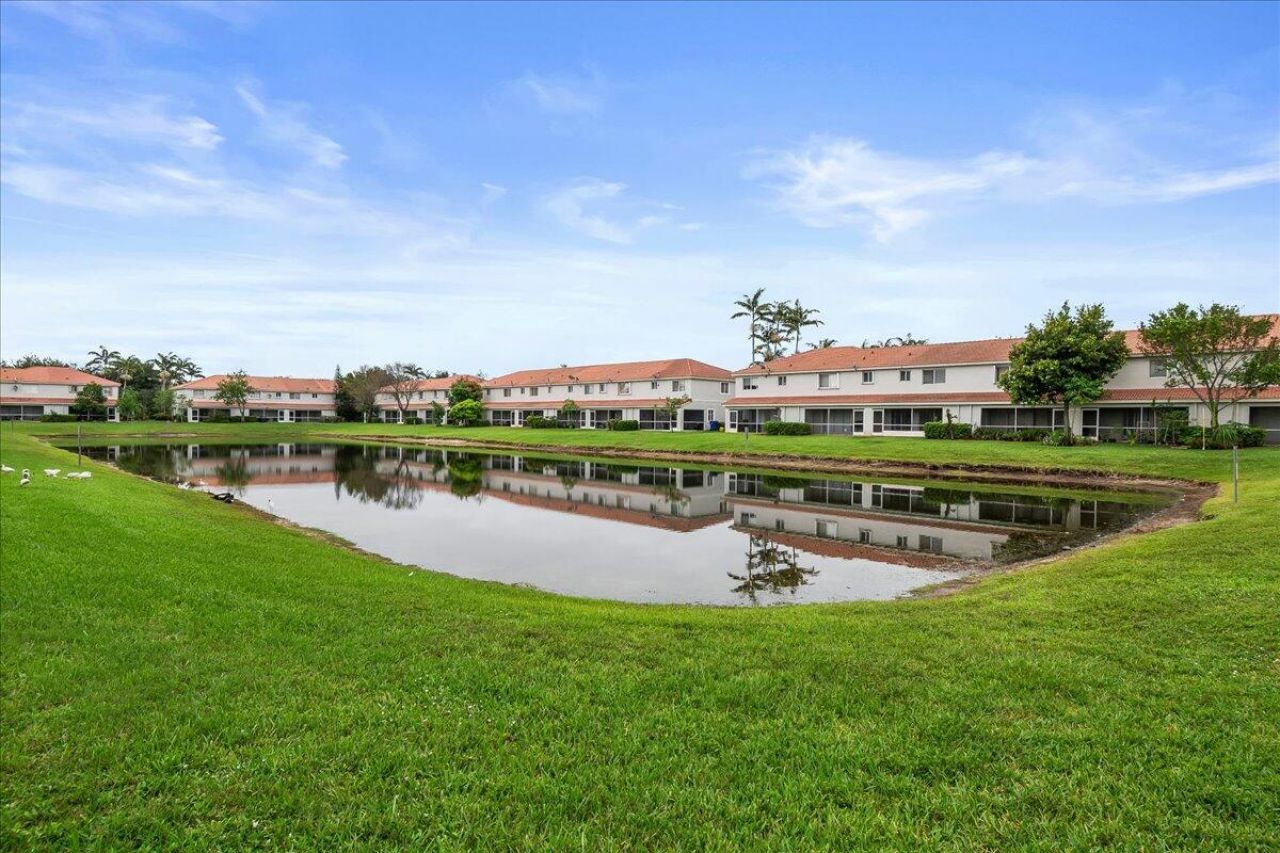 8128 Big Pine Way, Riviera Beach, FL 33407 Photo