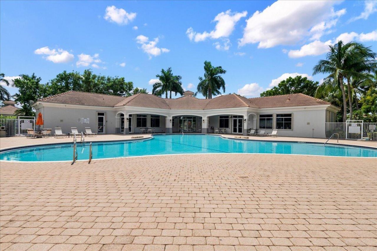 8128 Big Pine Way, Riviera Beach, FL 33407 Photo