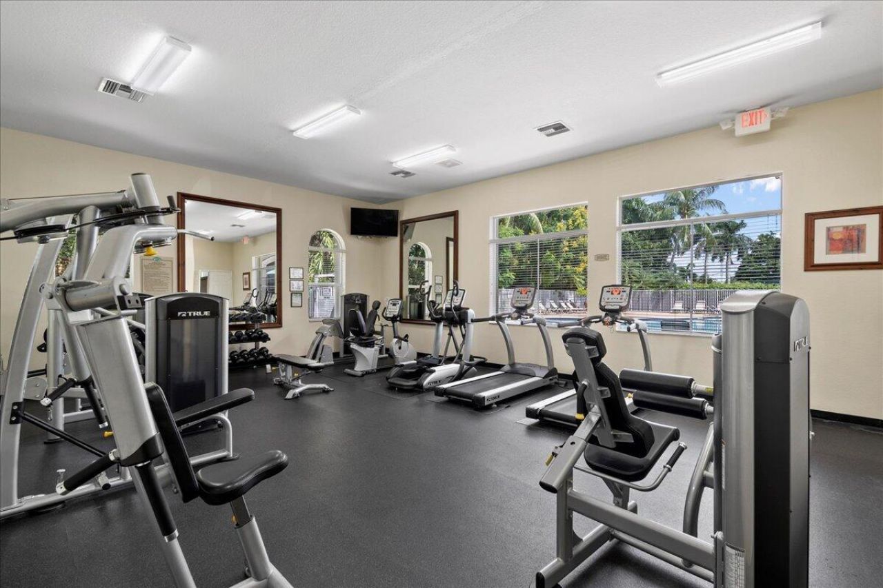 8128 Big Pine Way, Riviera Beach, FL 33407 Photo
