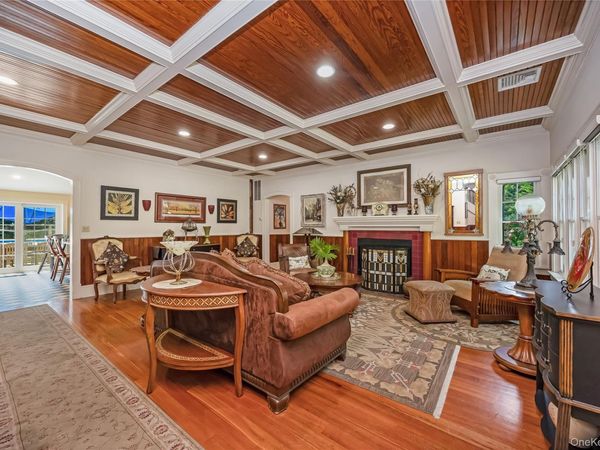 14 Danes Street , Blue Point, NY 11715