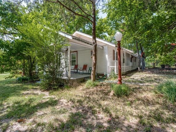 402 Jones Street, Tom Bean, TX 75489