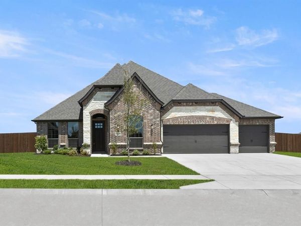 112 Golden Jackal Court, Godley, TX 76044