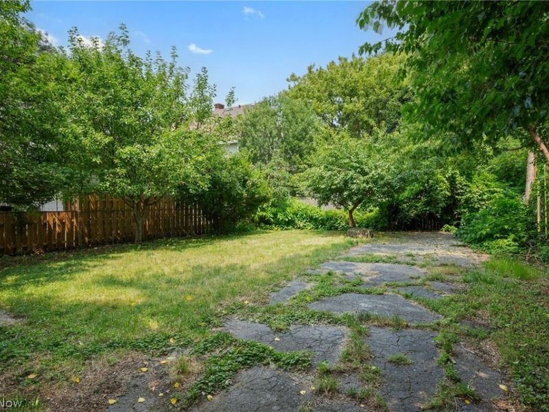 6914 Wakefield Avenue, Cleveland, OH 44102 Photo 21