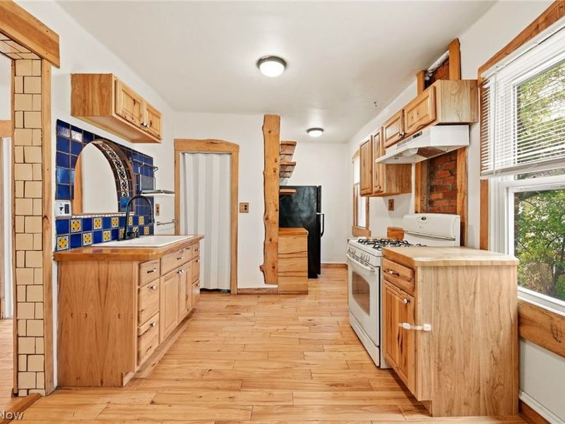 6914 Wakefield Avenue, Cleveland, OH 44102 Photo 6