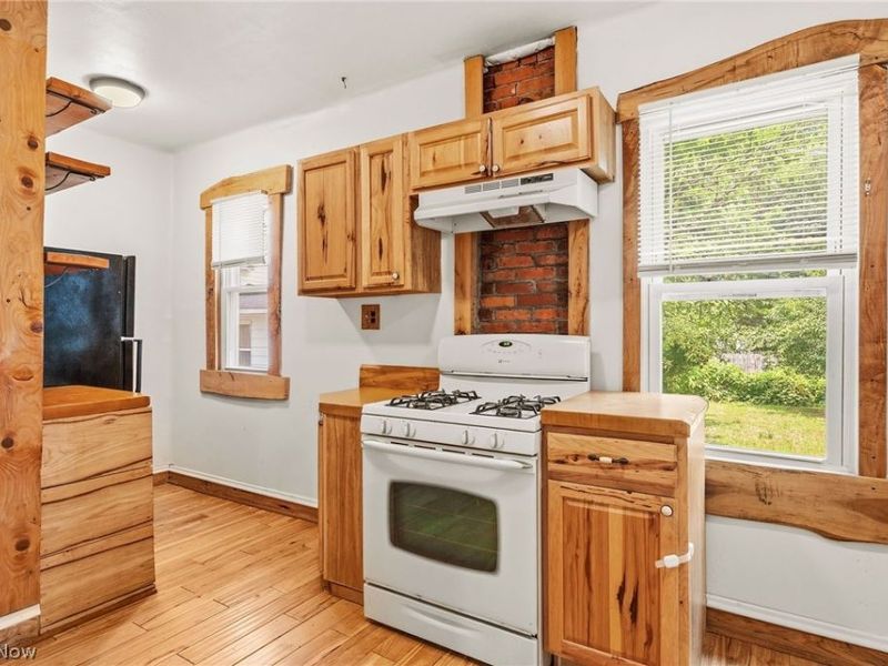 6914 Wakefield Avenue, Cleveland, OH 44102 Photo 7