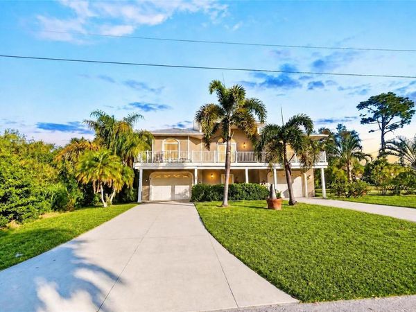 1343 UNDERHILL CIRCLE , PORT CHARLOTTE, FL 33953