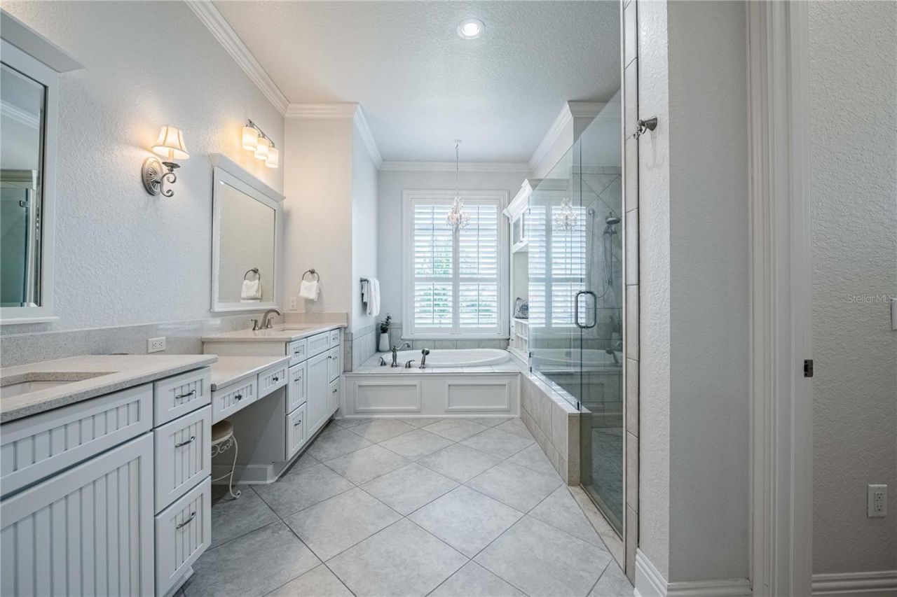 6768 Crescent Woods Circle, Lakeland, FL 33813 Photo