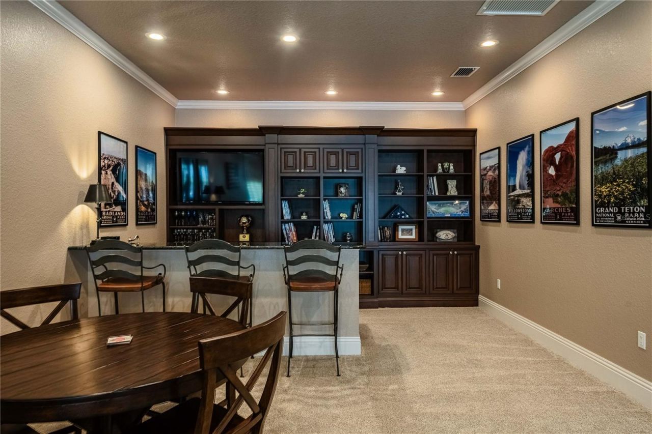 6768 Crescent Woods Circle, Lakeland, FL 33813 Photo