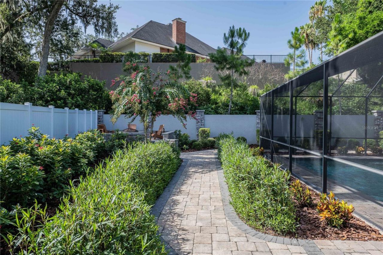 6768 Crescent Woods Circle, Lakeland, FL 33813 Photo