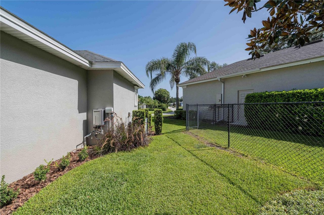 6768 Crescent Woods Circle, Lakeland, FL 33813 Photo