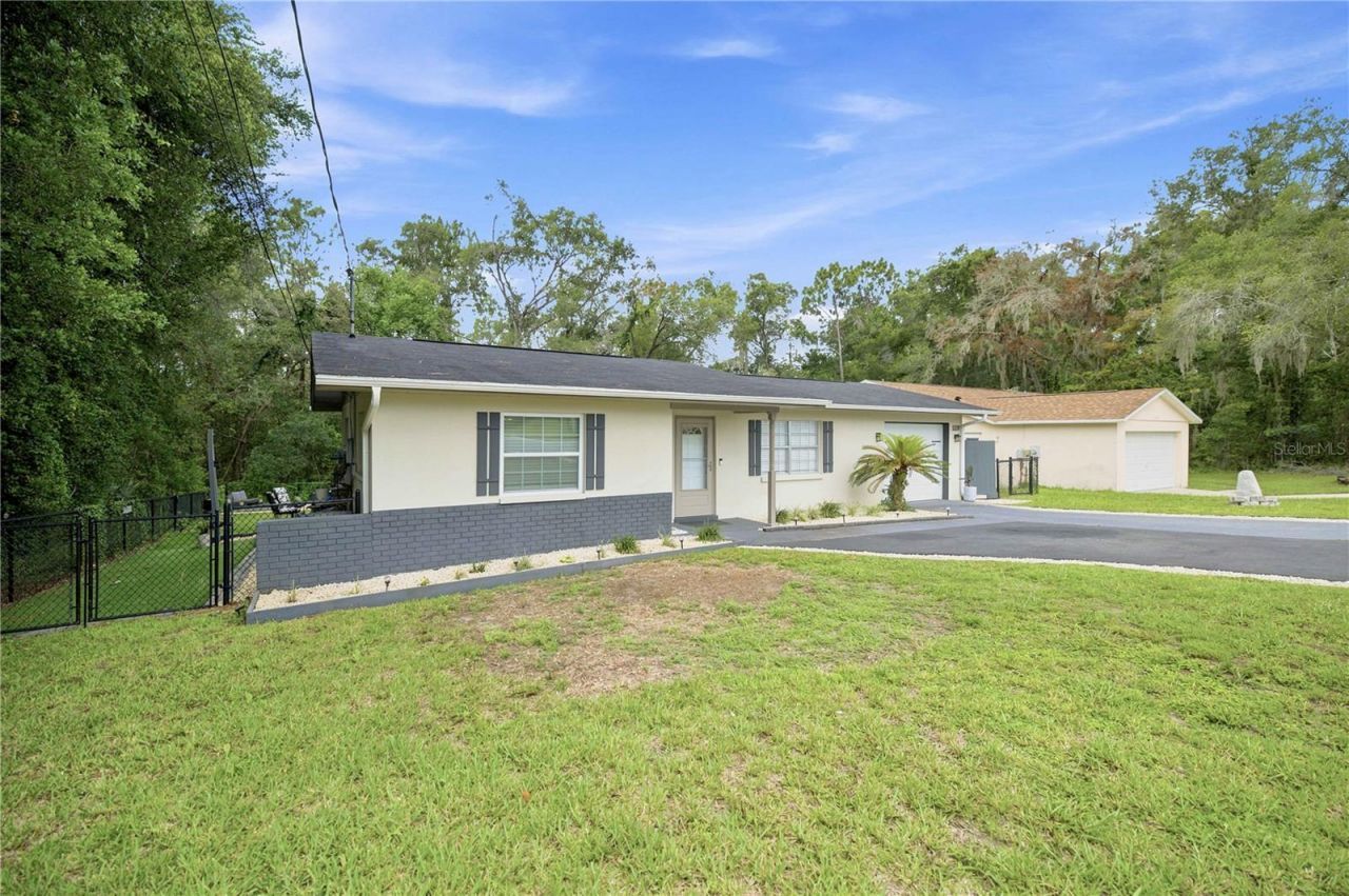 221 E Inverness Boulevard, Inverness, FL 34452 Photo
