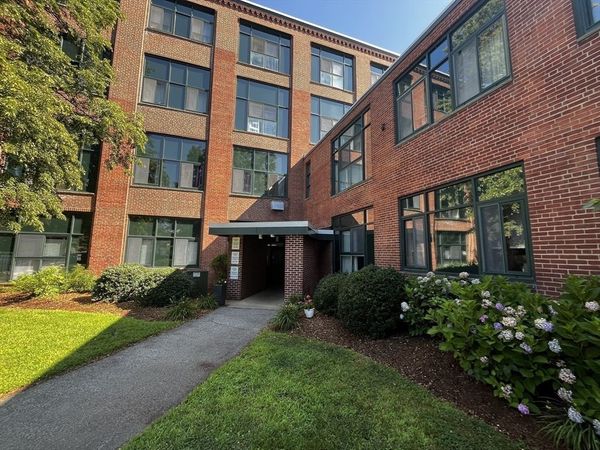 150 Rumford Avenue, Unit 418, Mansfield, MA 02048