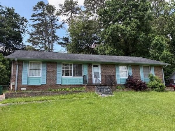 1487 Colony East Circle, Stone Mountain, GA 30083