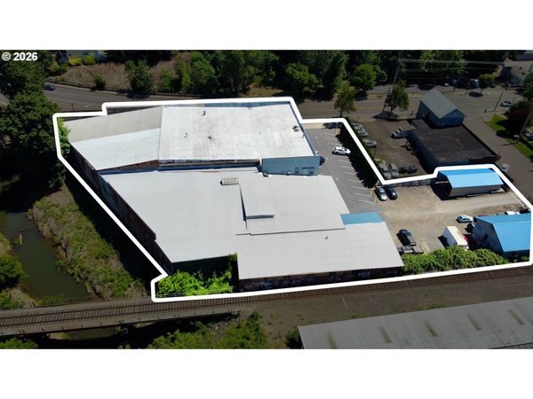 1625 WASHINGTON ST, Oregon City, OR 97045