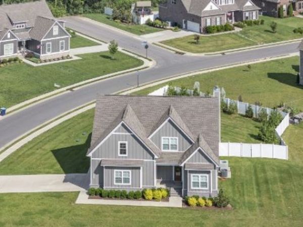 1860 Rhonda Dr, Christiana, TN 37037