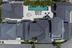 700 Stucco Lane photo 4