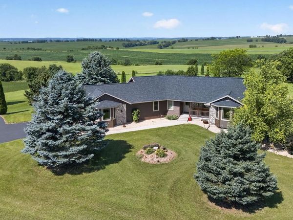 N7795 Panorama Road, Belleville, WI 53508