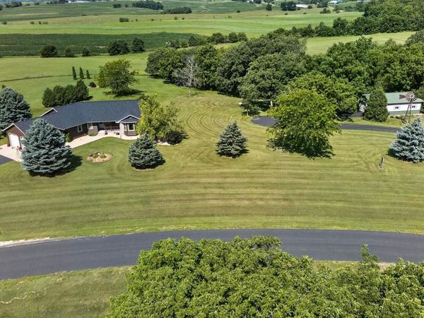 N7795 Panorama Road, Belleville, WI 53508