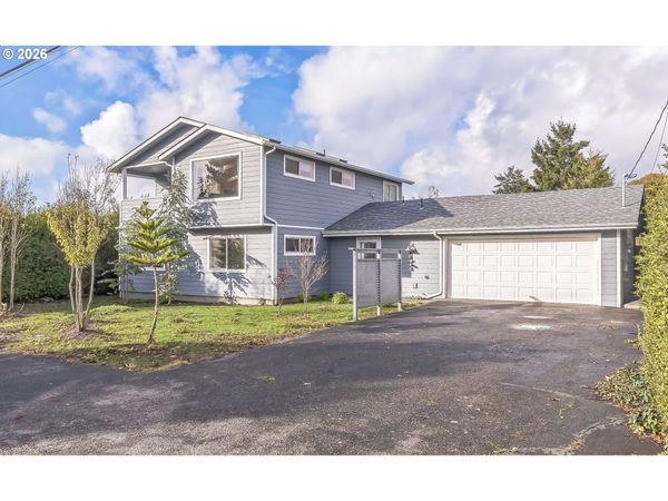 314 S HAZEL ST, Brookings, OR 97415