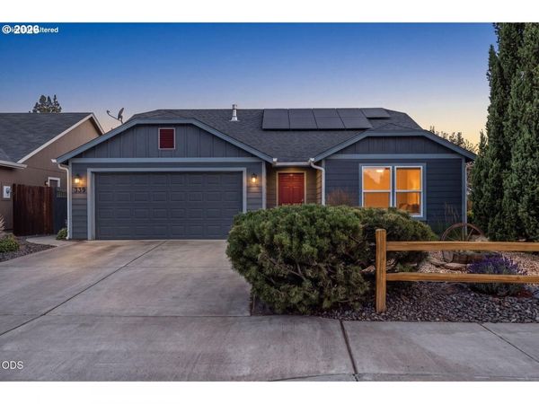 339 SW 33RD DR, Redmond, OR 97756