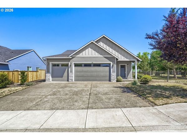 730 E CAMELLIA ST, Yamhill, OR 97148