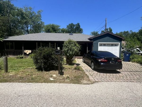 518 Rae Avenue, Lake Villa, IL 60046