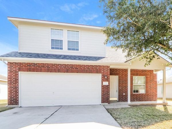 125 Brown ST, Hutto, TX 78634