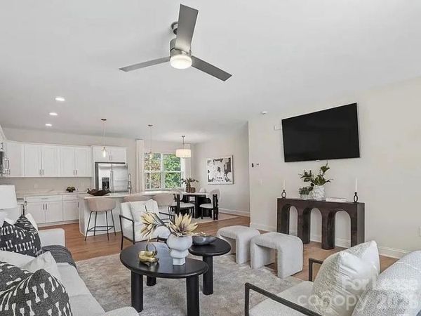 1104 Wonder Way , Charlotte, NC 28208