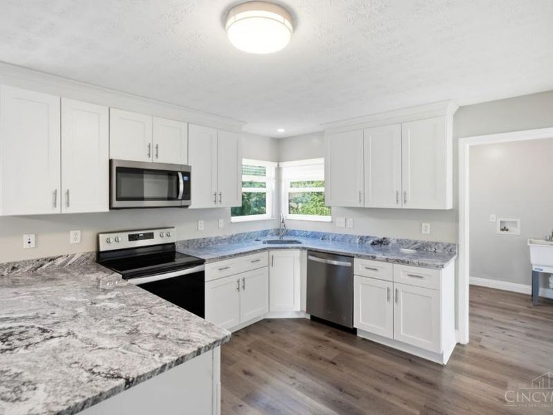 6672 Westminster Court, Liberty Township, OH 45044 Photo 11