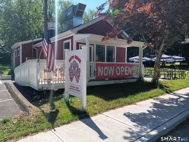 883 North , Milford, CT 06460
