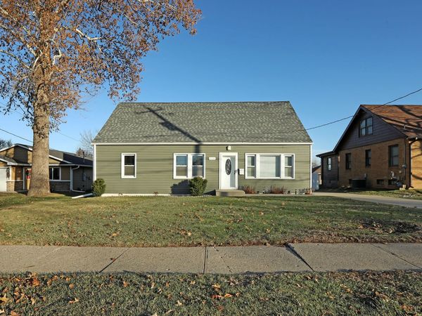 4119 70th Street, Urbandale, IA 50322