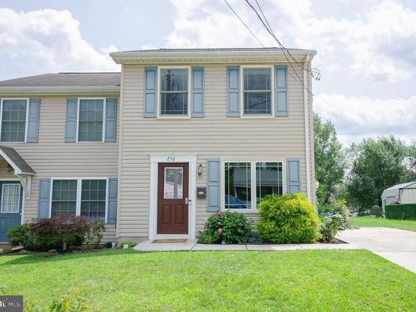 250 H STREET, CARLISLE, PA 17013
