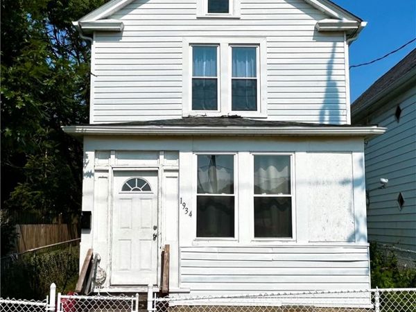 1934 Constitution Blvd , New Kensington, PA 15068
