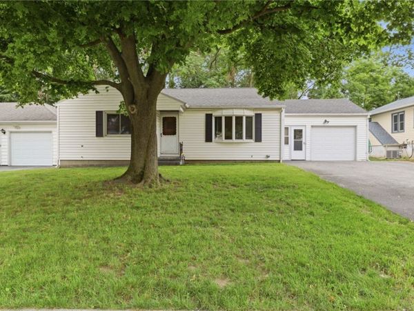 314 Roosevelt Road , East Rochester, NY 14445