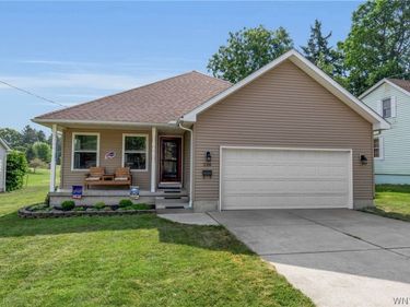 228 Lake Avenue, Lancaster, NY 14086