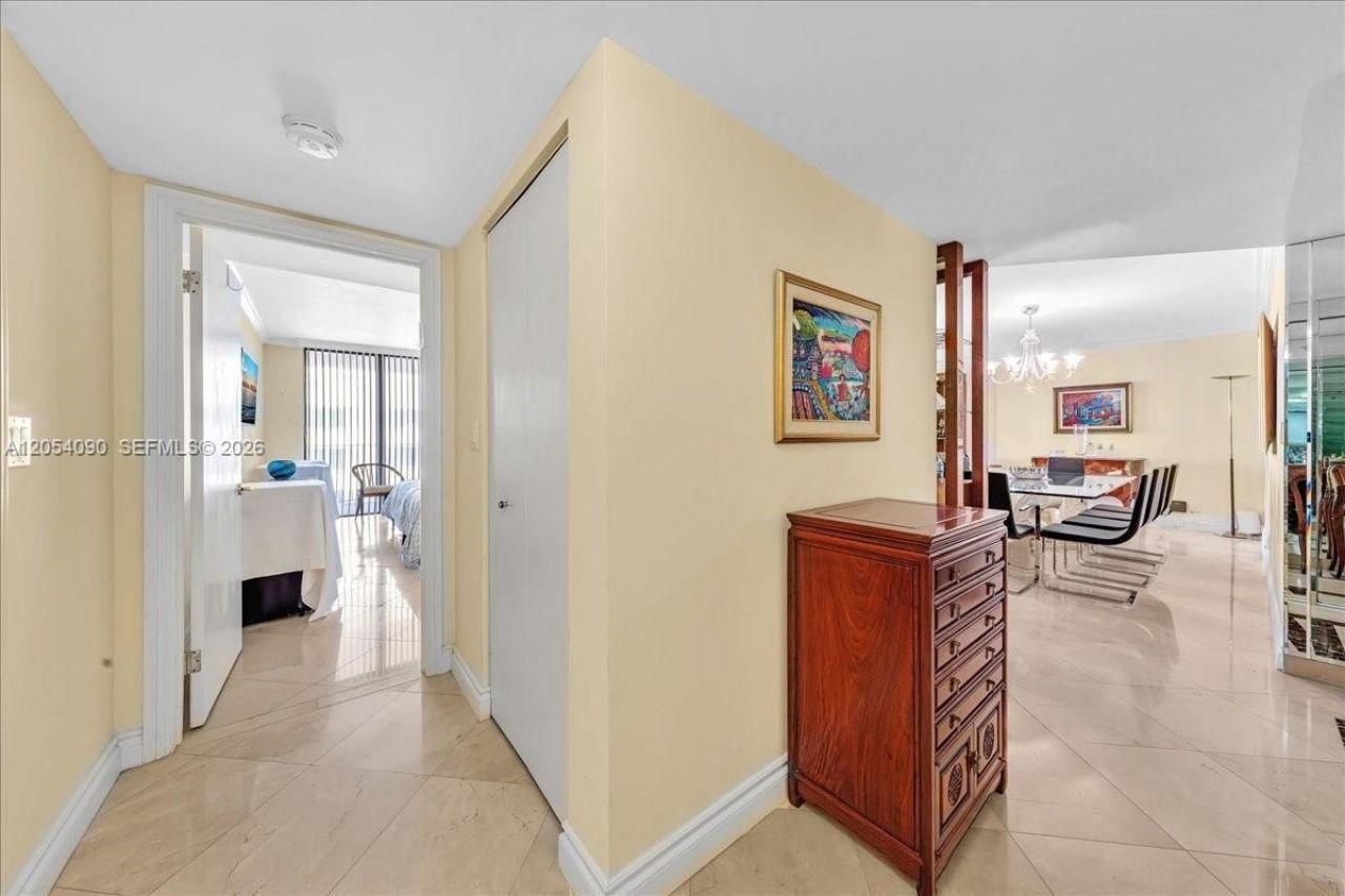 8877 Collins Ave , Unit PH-2, Surfside, FL 33154 Photo