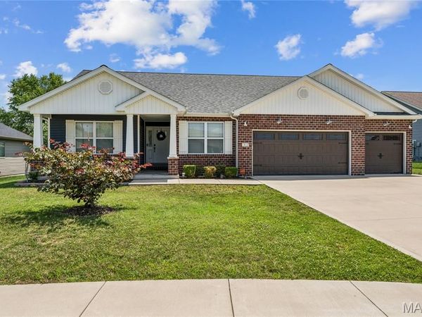 1413 Victoria Square Court, O'Fallon, IL 62269