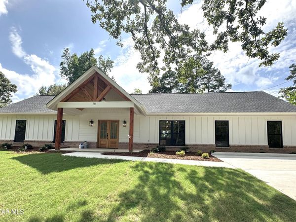 711 Ponderosa Drive, Starkville, MS 39759