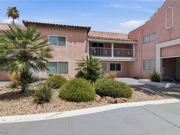 2274 E Desert Inn Road , Las Vegas, NV 89169