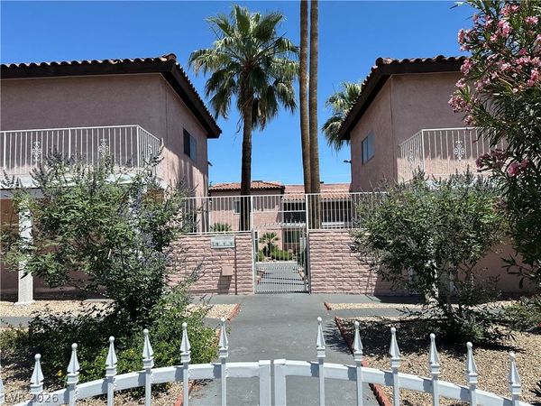 2274 E Desert Inn Road , Las Vegas, NV 89169