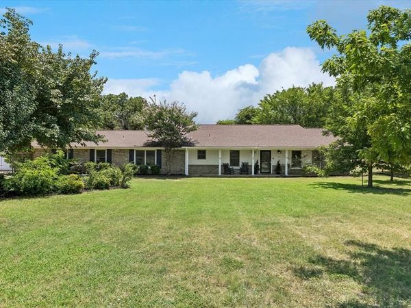 524 Oakridge Trail, Copper Canyon, TX 75077
