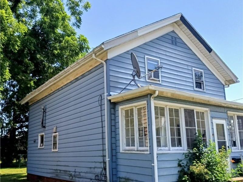 766 Buffalo Street, Conneaut, OH 44030 Photo 1