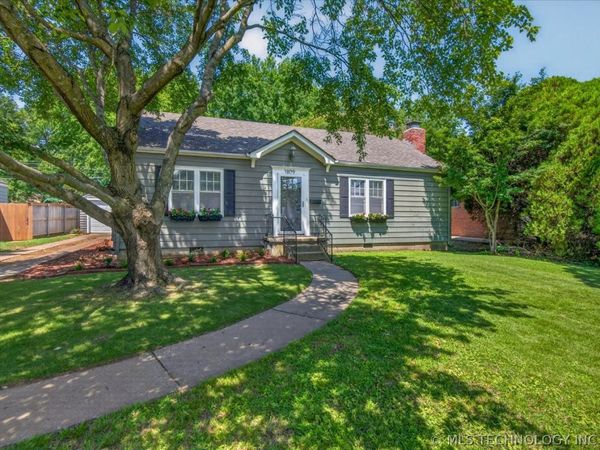 1809 S Dewey Avenue , Bartlesville, OK 74003