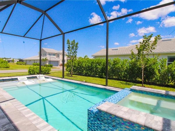 9241 Cayman DR , NAPLES, FL 34114