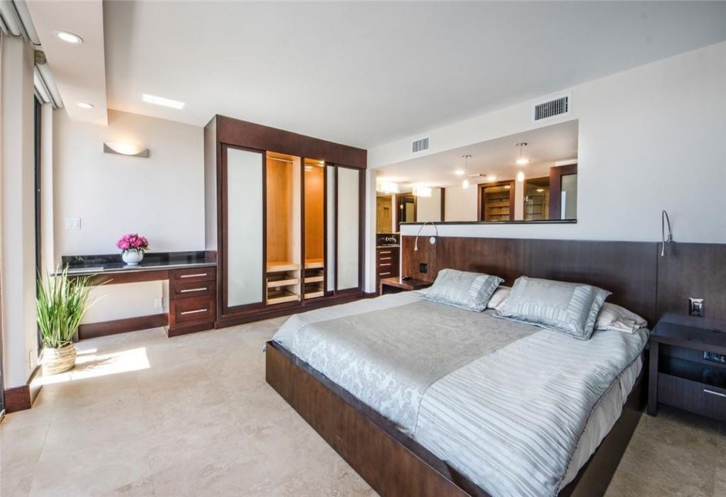 1800 S Ocean Drive, Unit 407, Fort Lauderdale, FL 33316 Photo