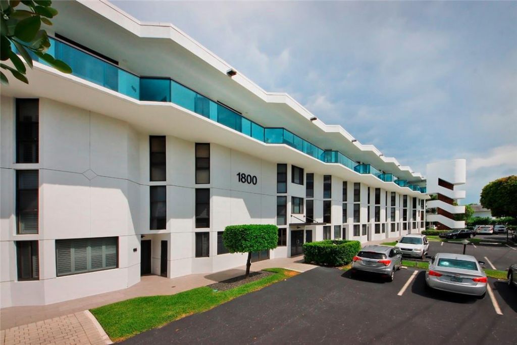 1800 S Ocean Drive, Unit 407, Fort Lauderdale, FL 33316 Photo