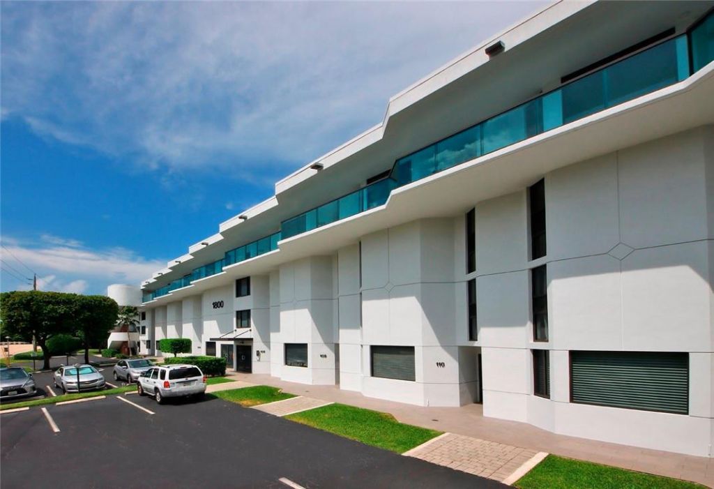 1800 S Ocean Drive, Unit 407, Fort Lauderdale, FL 33316 Photo