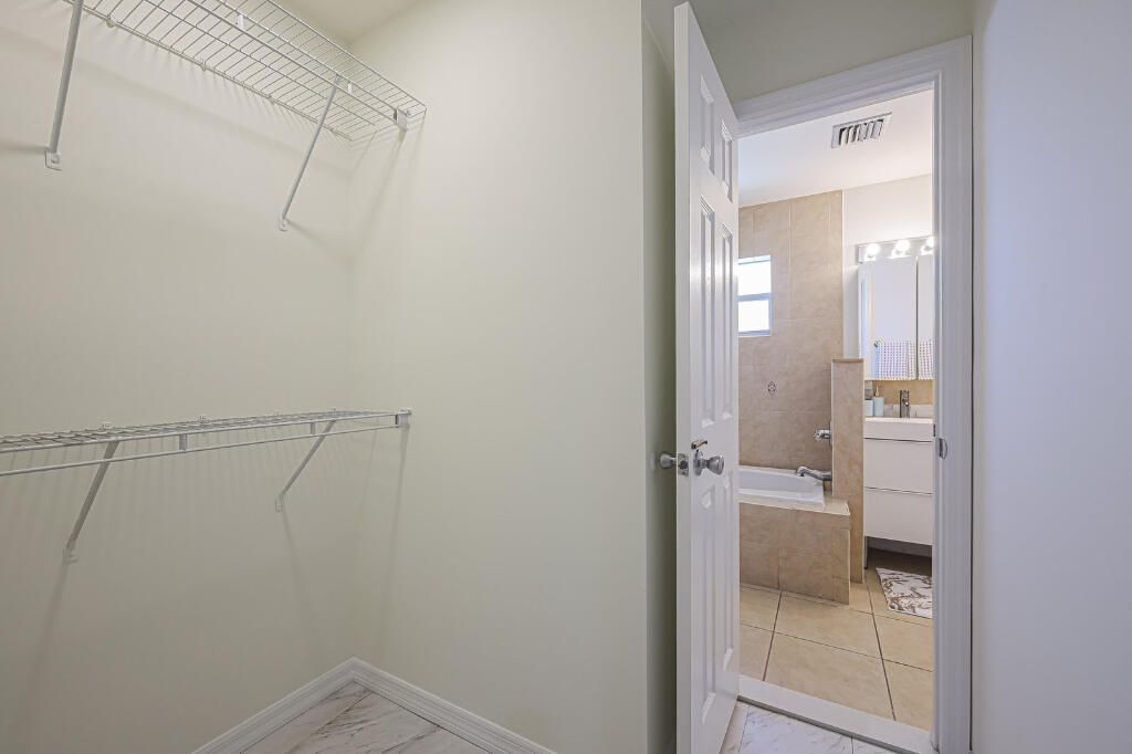 384 NW 23rd Street, Boca Raton, FL 33431 Photo