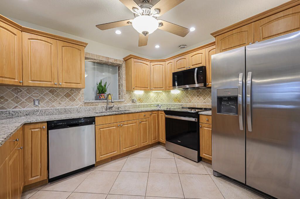 384 NW 23rd Street, Boca Raton, FL 33431 Photo